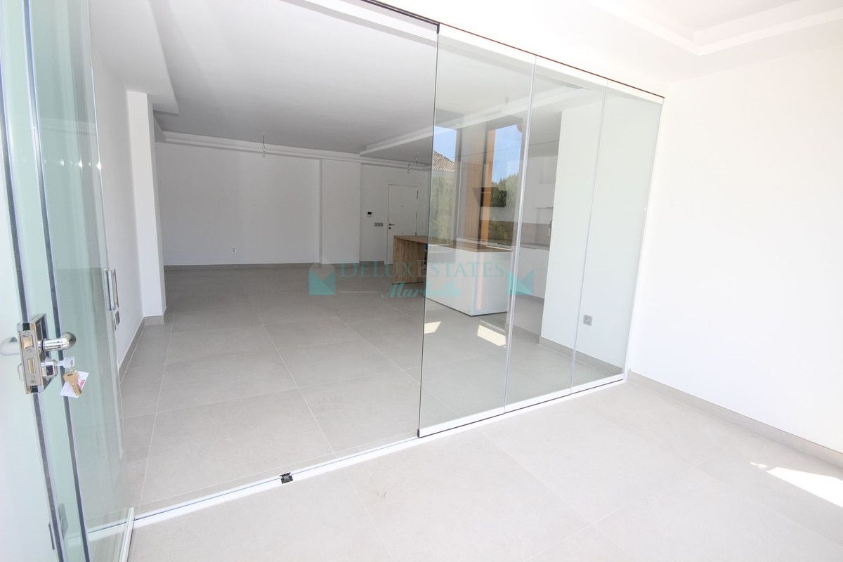 Apartamento en venta en Elviria, Marbella Este