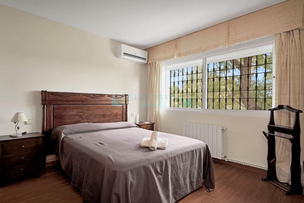 Villa for sale in Elviria, Marbella East