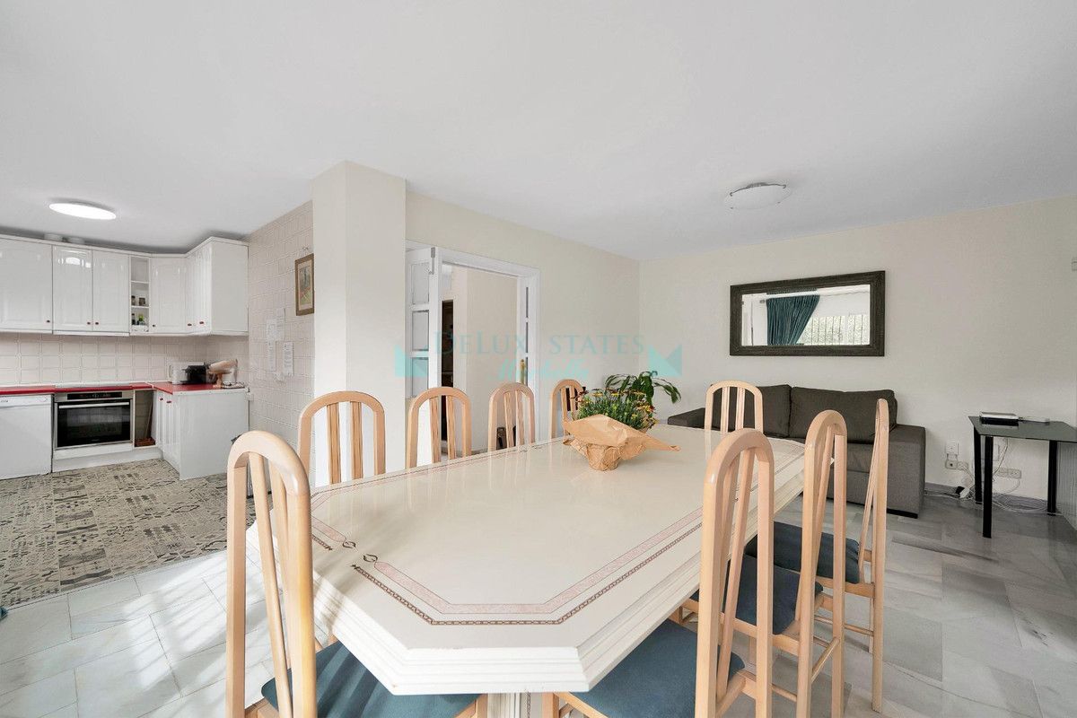 Villa for sale in Elviria, Marbella East