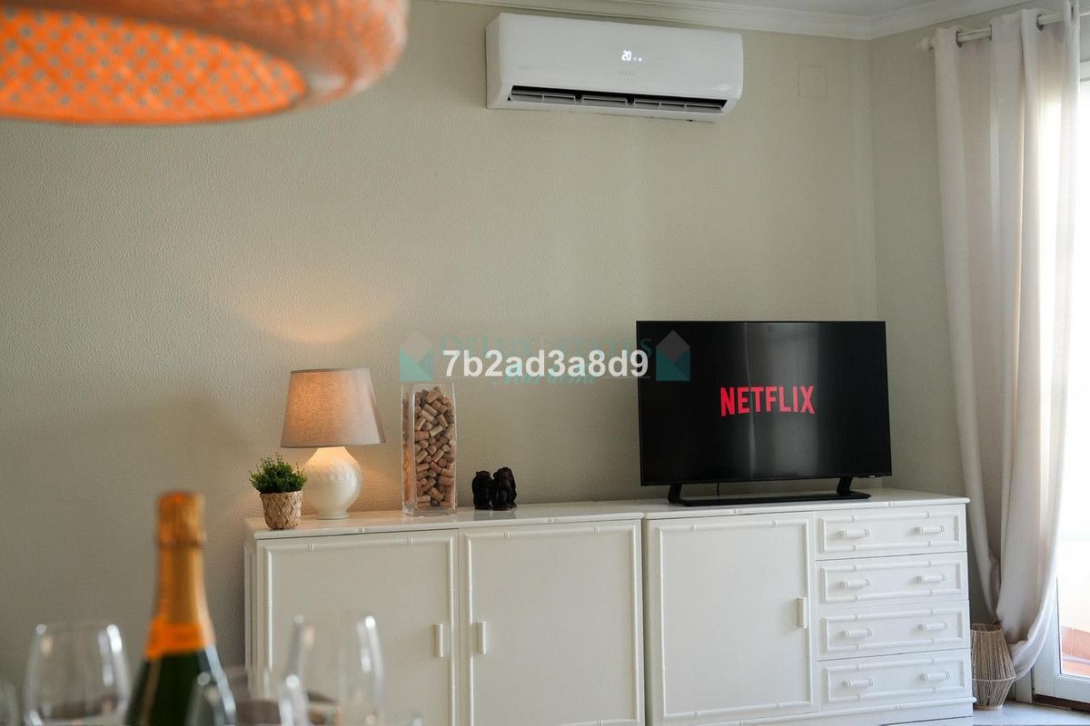 Apartment for rent in El Paraiso, Estepona