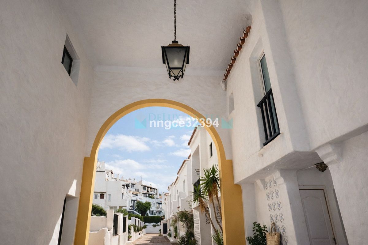 Ático en venta en Benahavis