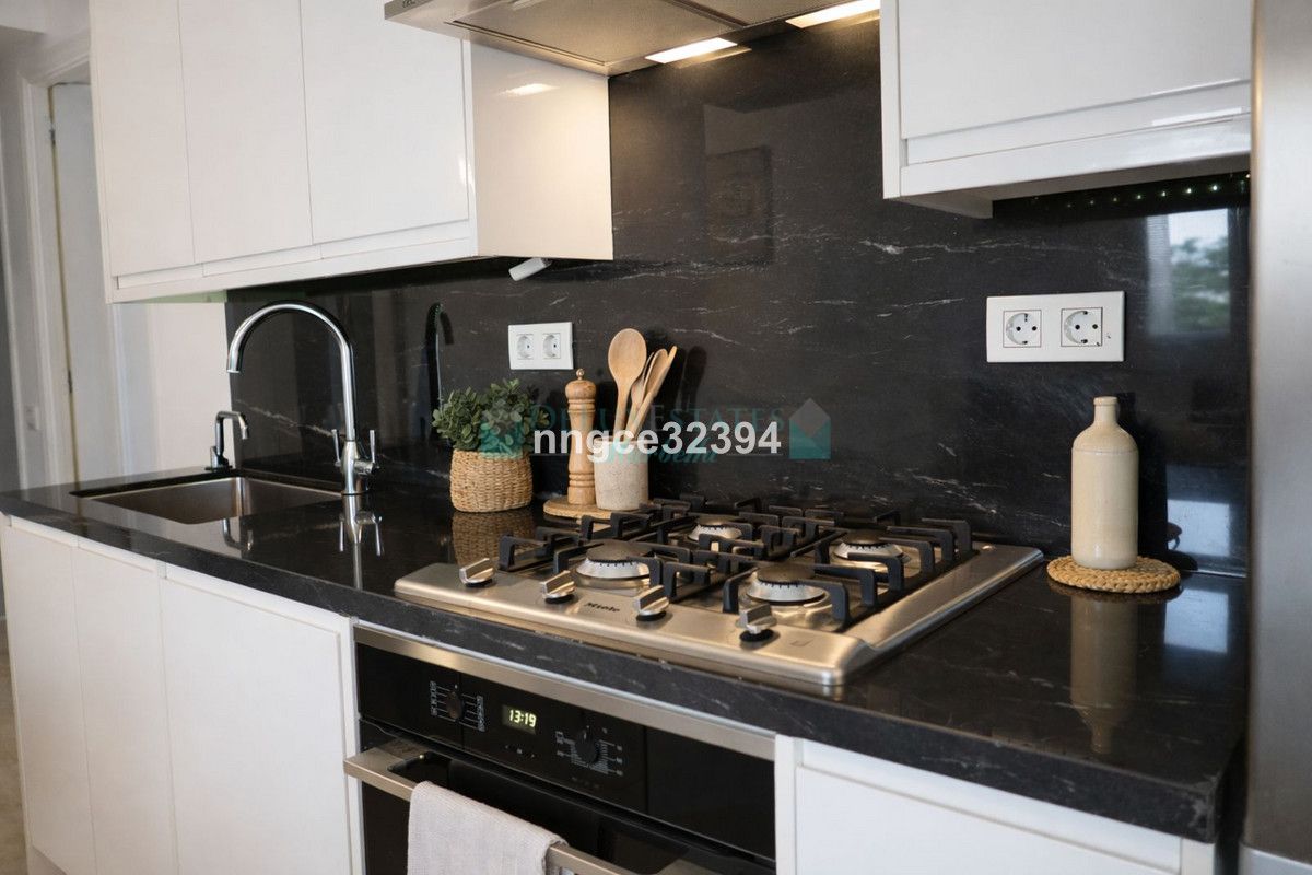 Ático en venta en Benahavis