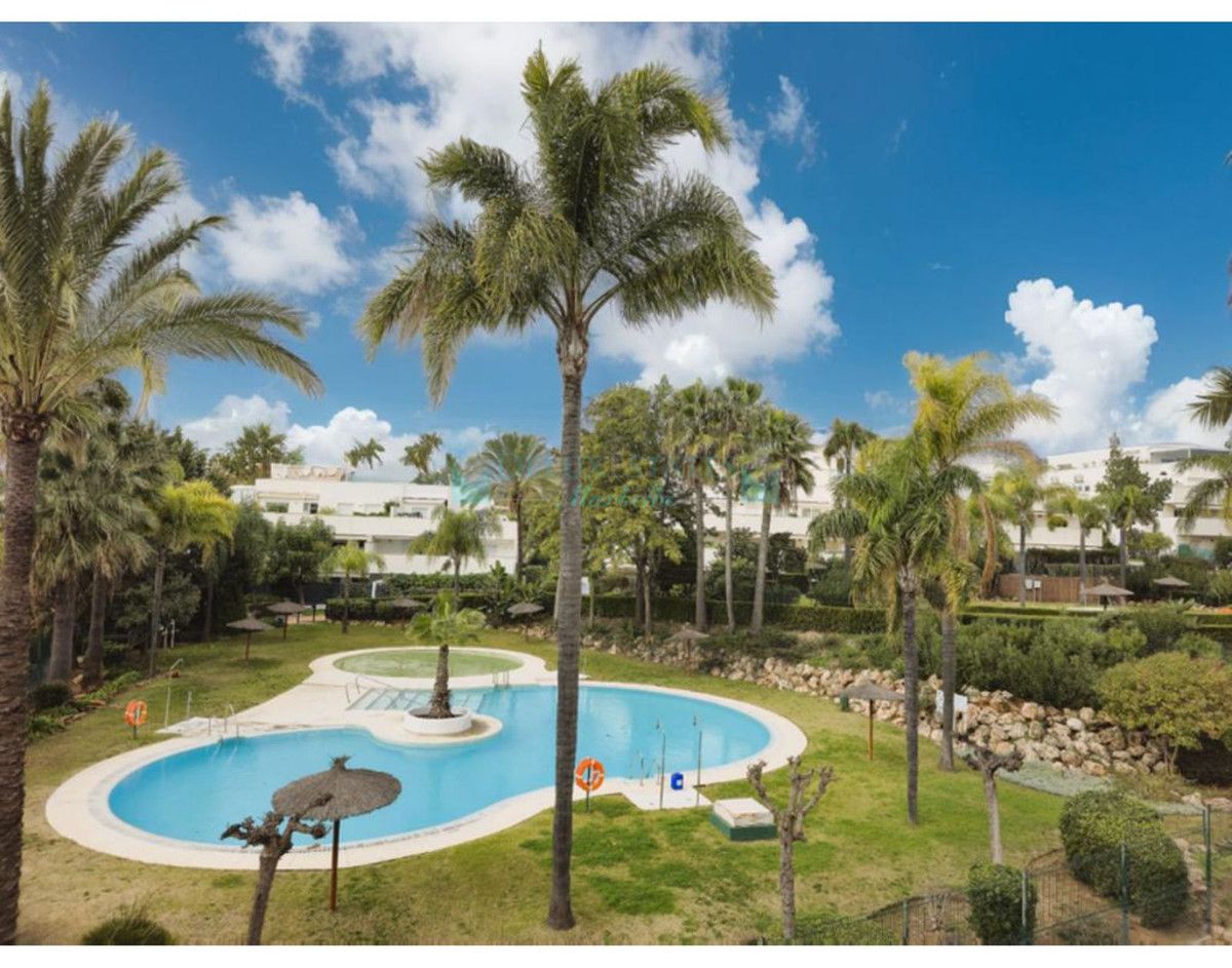 Apartamento en venta en Nueva Andalucia