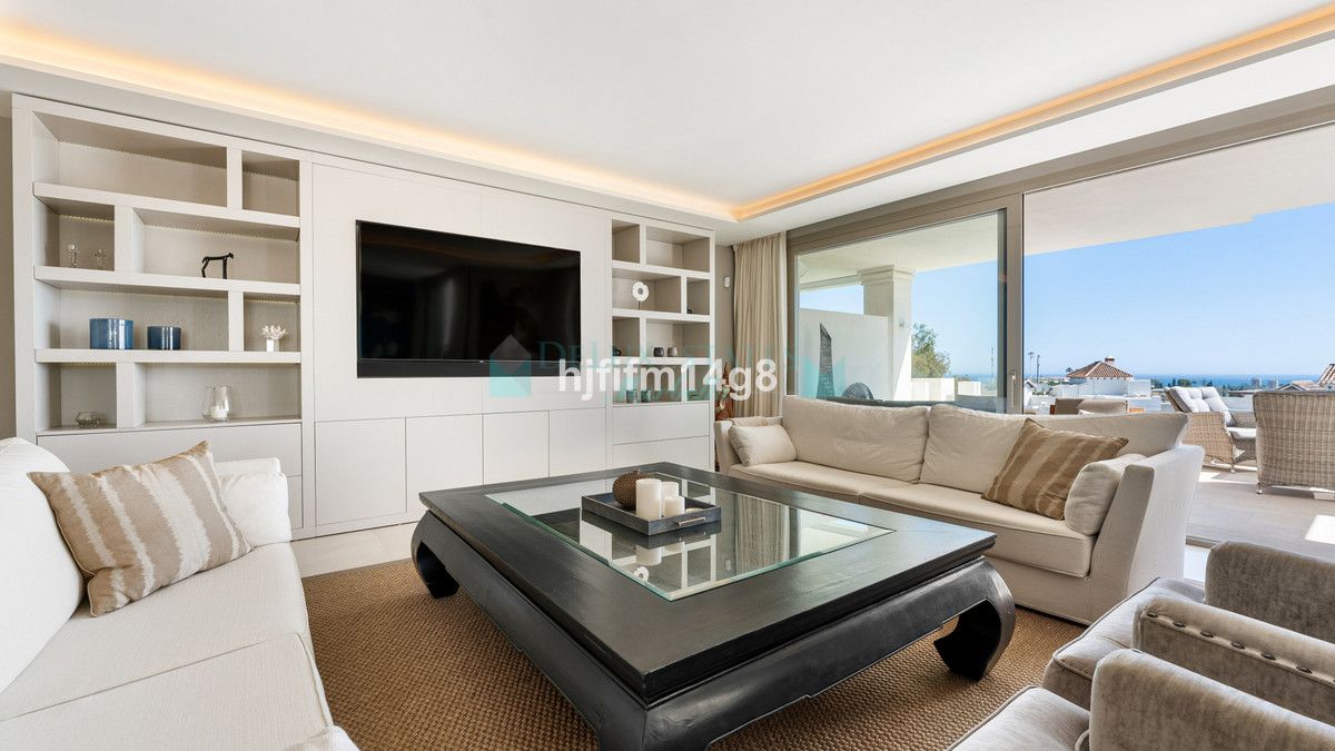 Apartment for sale in Nueva Andalucia