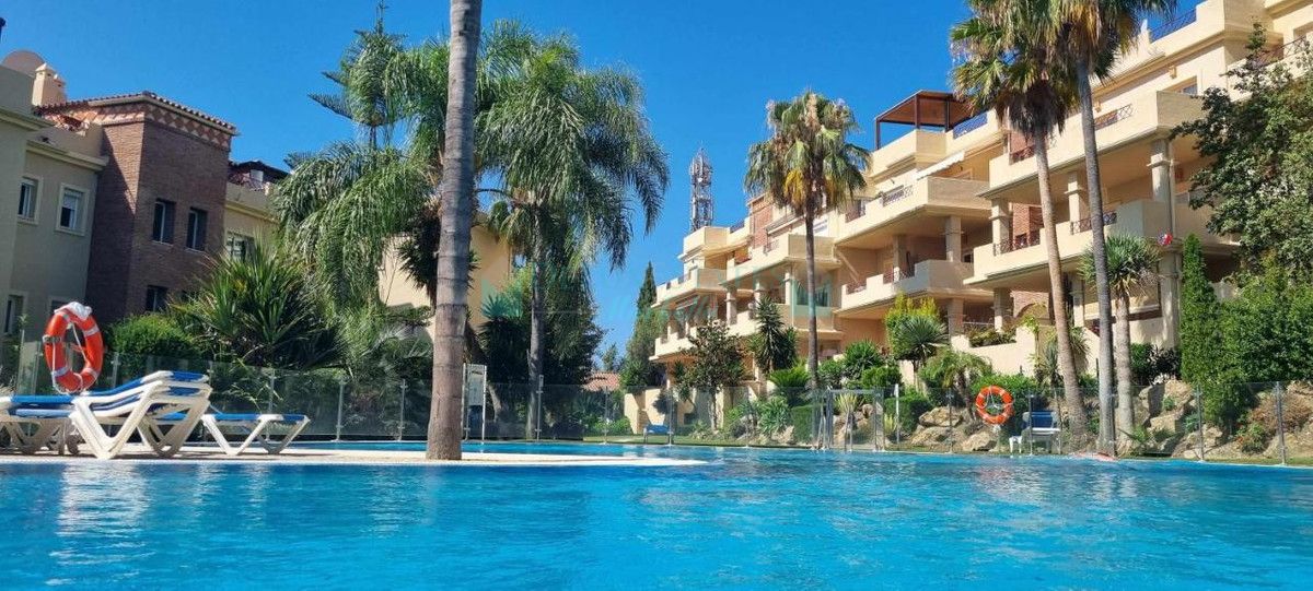 Apartment for sale in Estepona