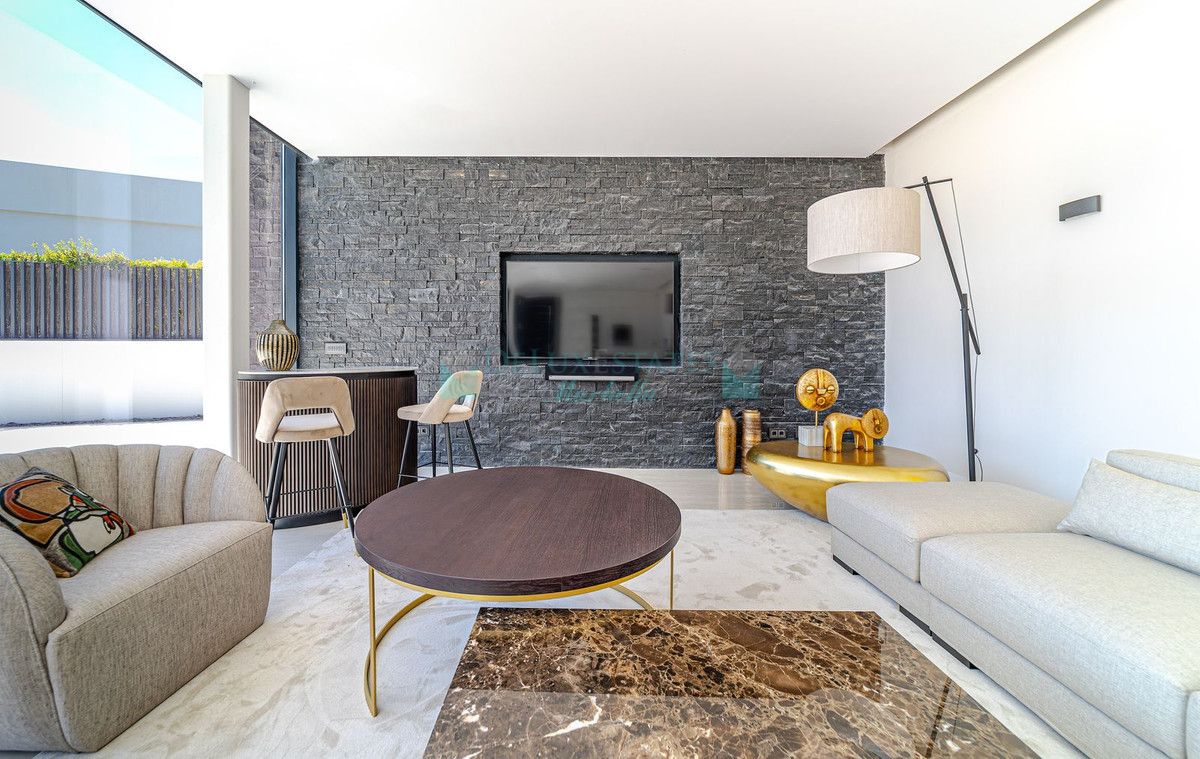 Villa for rent in Nueva Andalucia