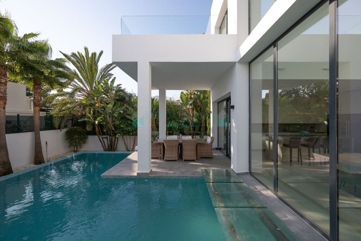 Villa en venta en Marbesa, Marbella Este