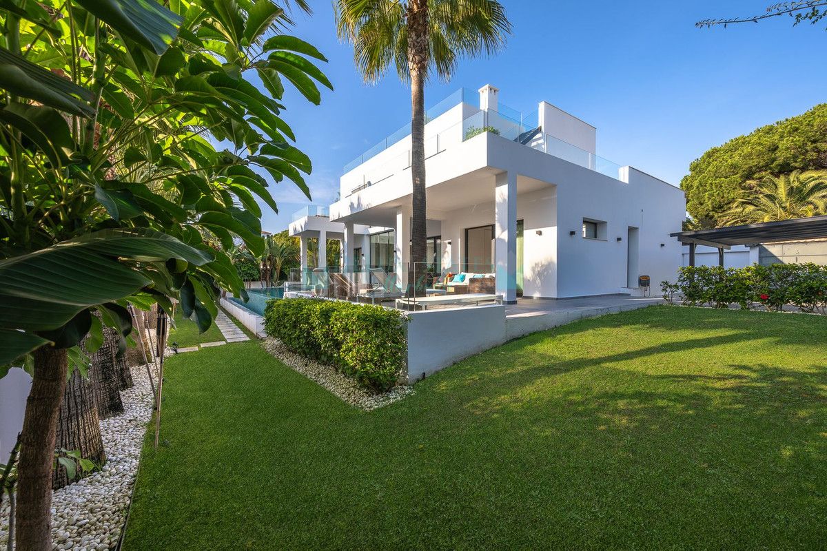 Villa en venta en Marbesa, Marbella Este