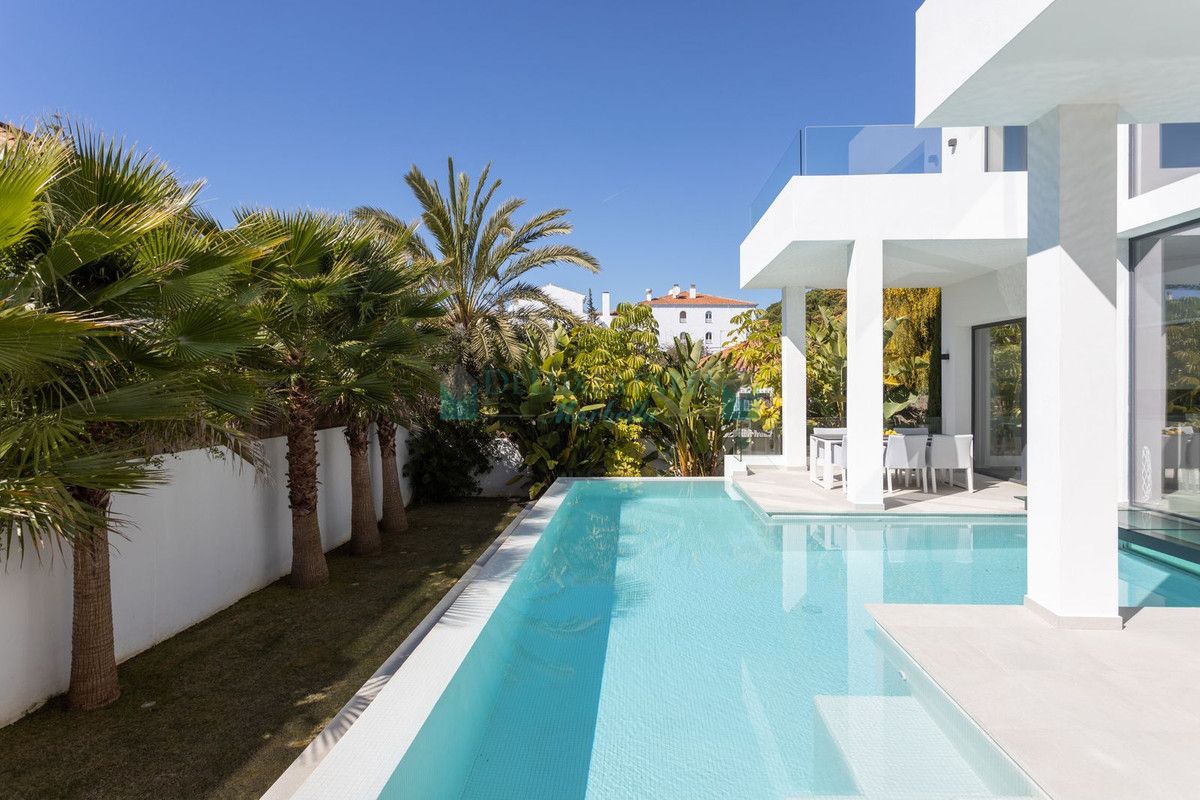 Villa en venta en Marbesa, Marbella Este