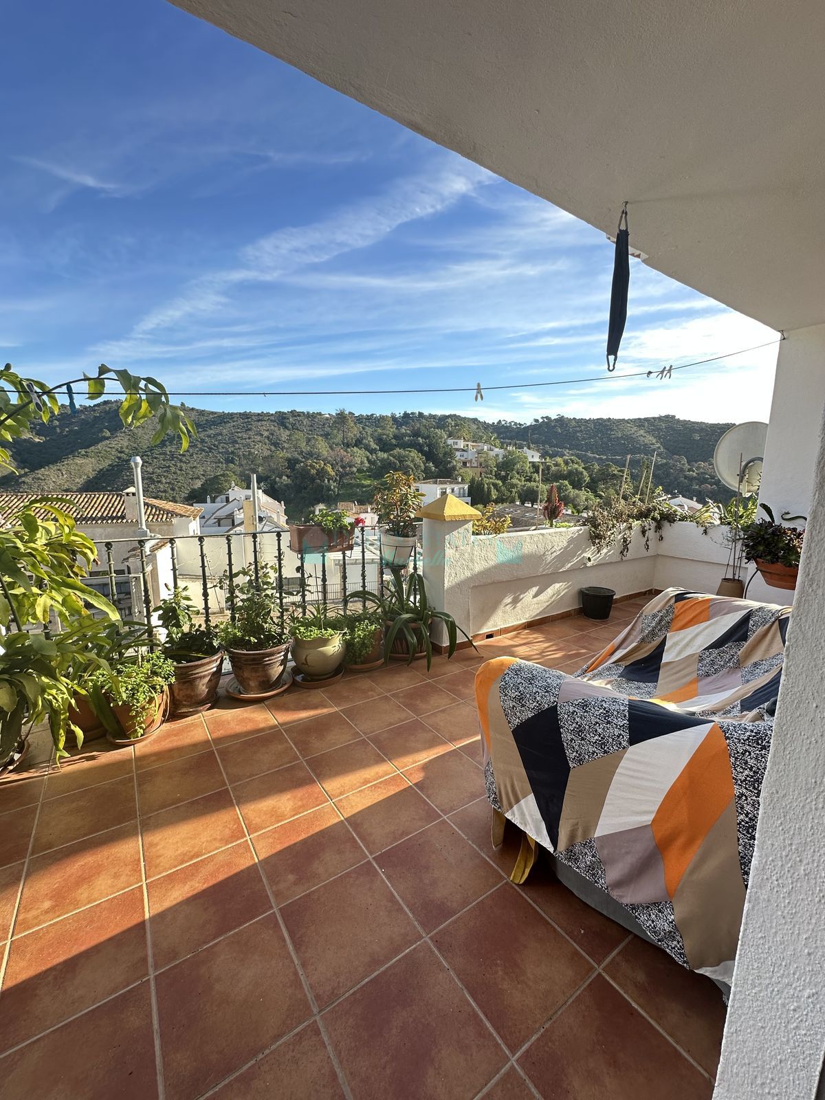 Ground Floor Apartment for sale in Benahavis