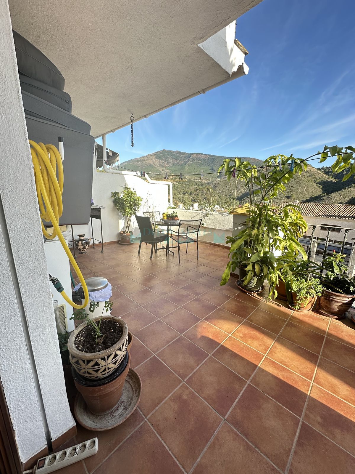 Ground Floor Apartment for sale in Benahavis