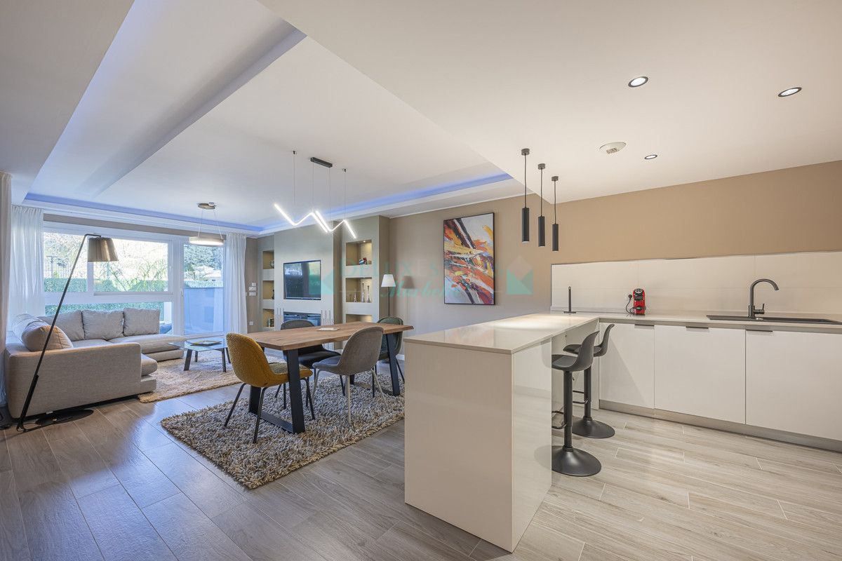 Apartamento Planta Baja en venta en Benahavis