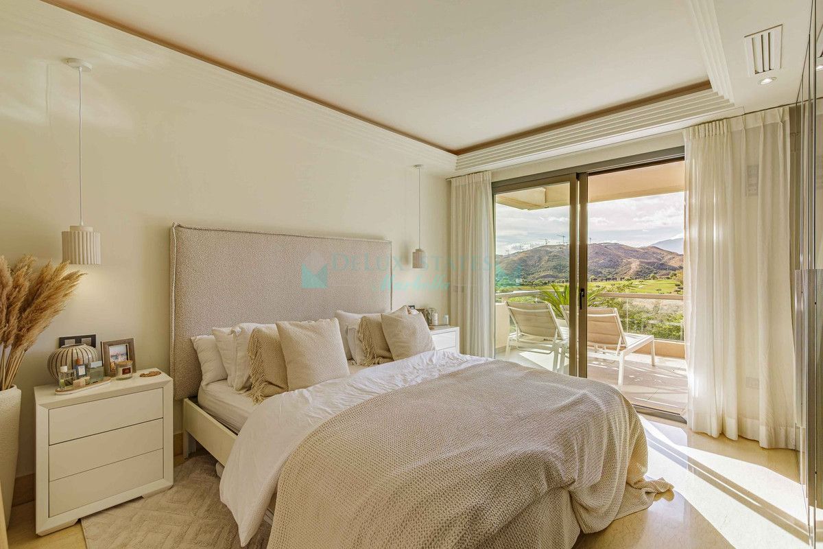 Apartment for sale in Los Arqueros, Benahavis