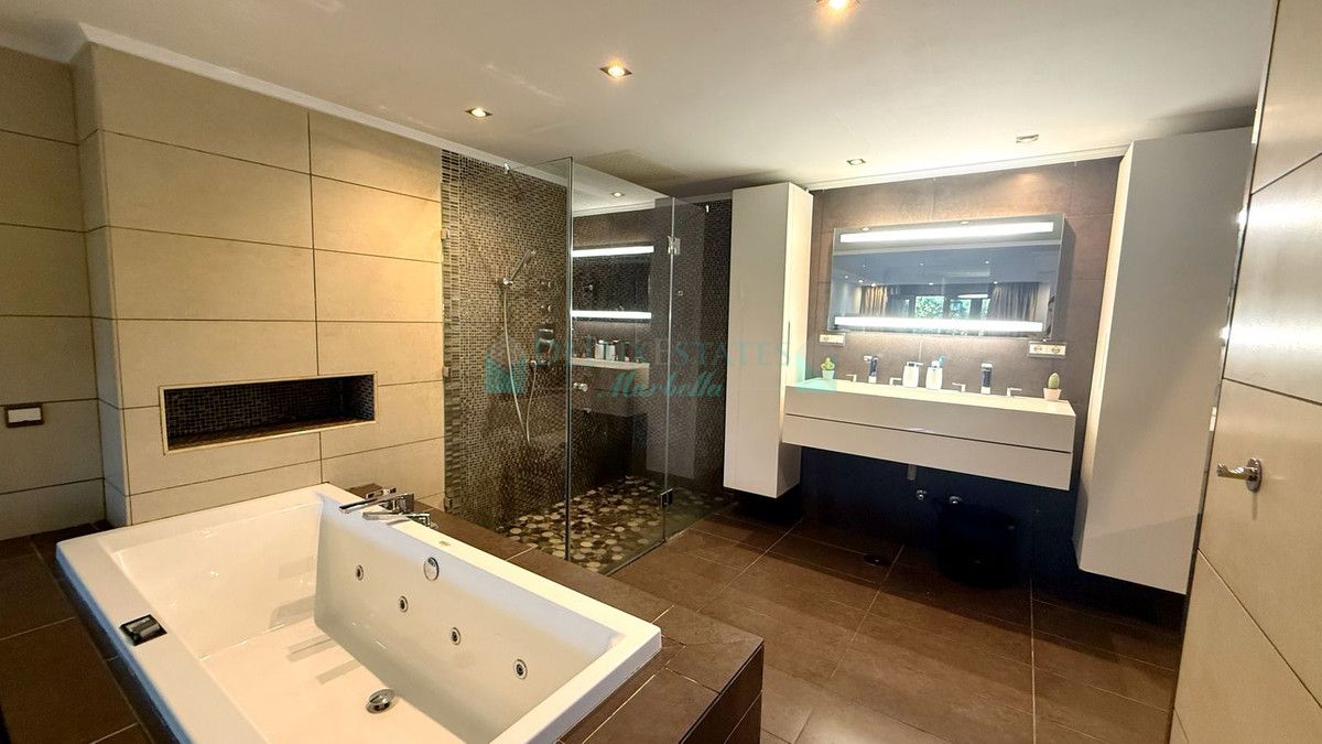 Villa en alquiler en Marbella Golden Mile