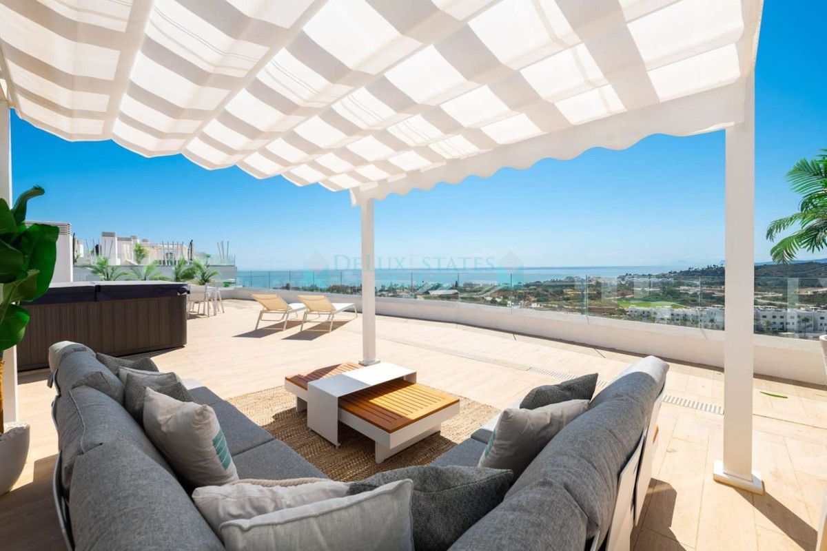 Penthouse for sale in Estepona