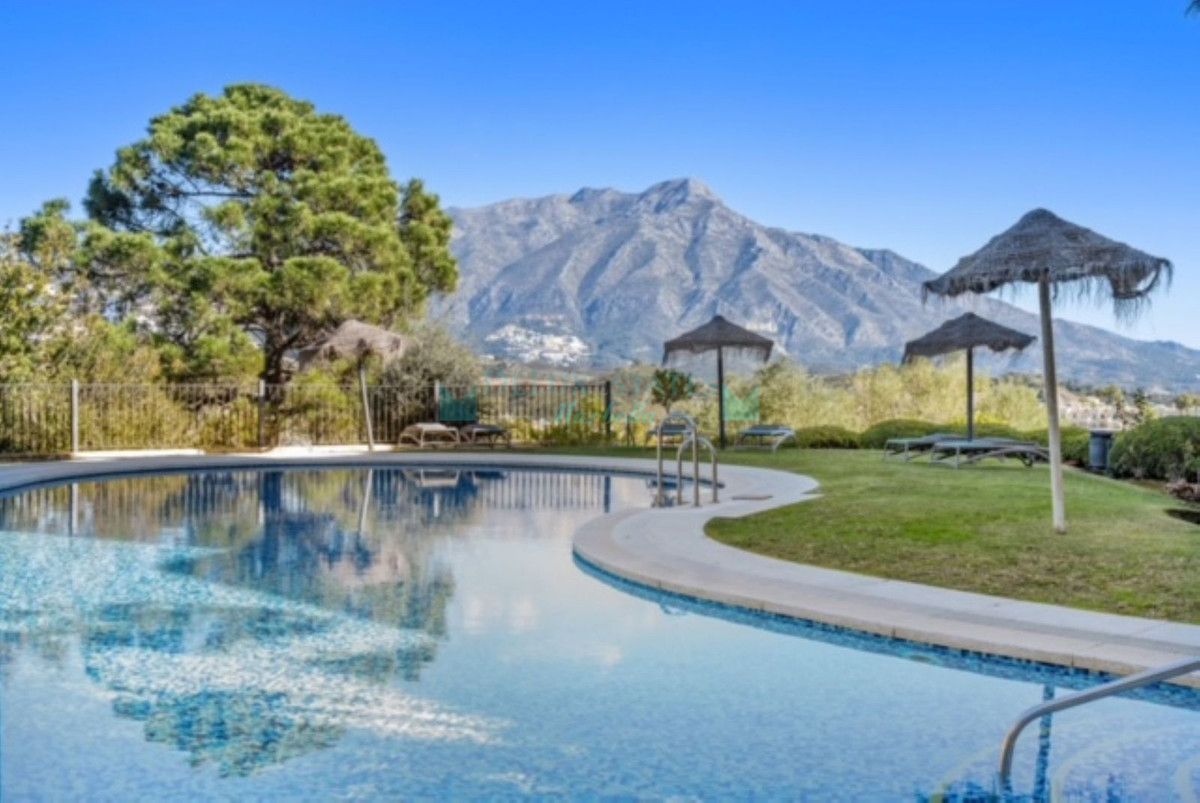 Ground Floor Apartment for sale in La Quinta, Benahavis