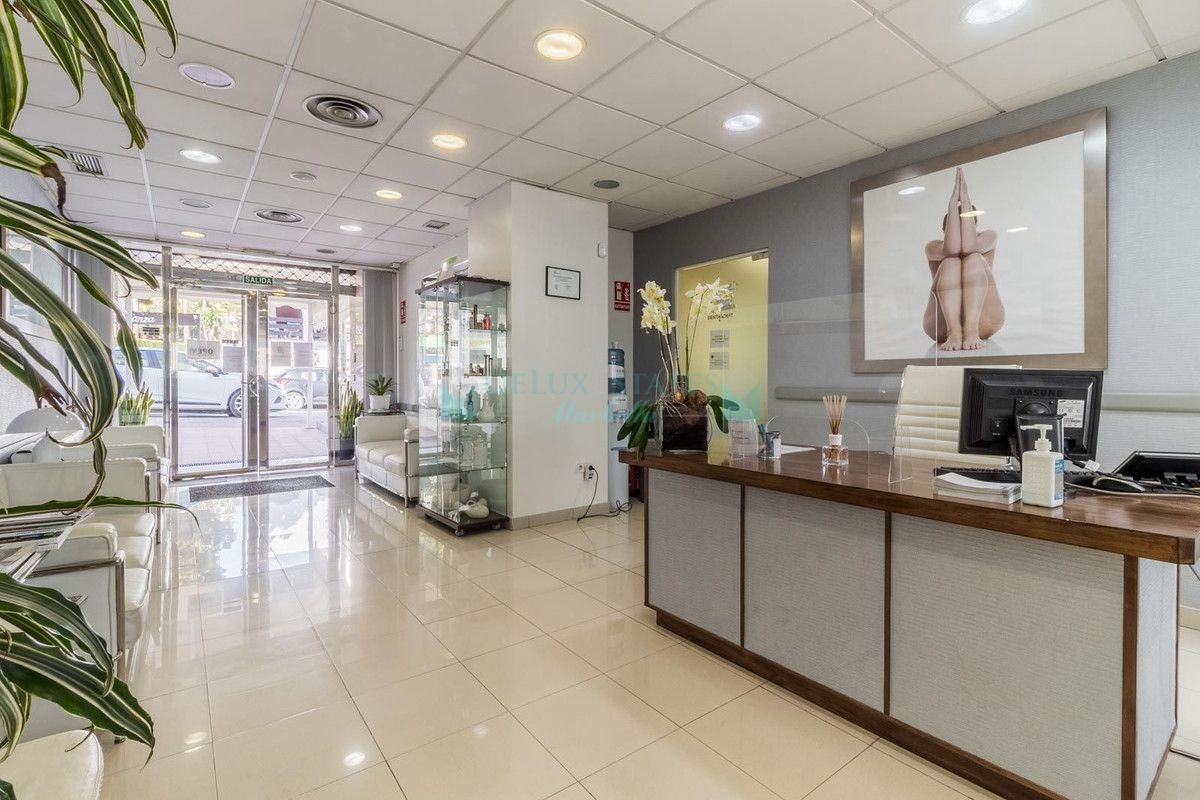 Business for sale in Nueva Andalucia
