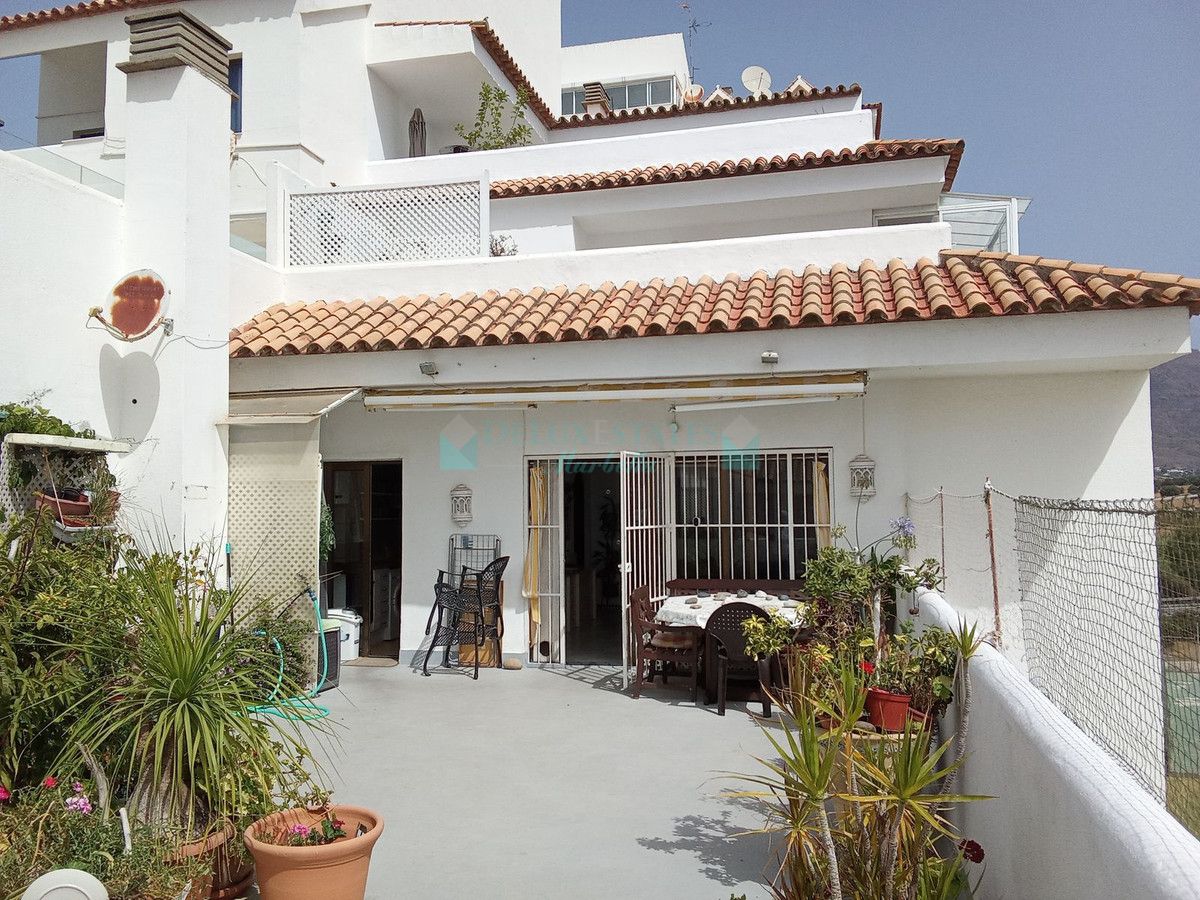 Penthouse for sale in Estepona