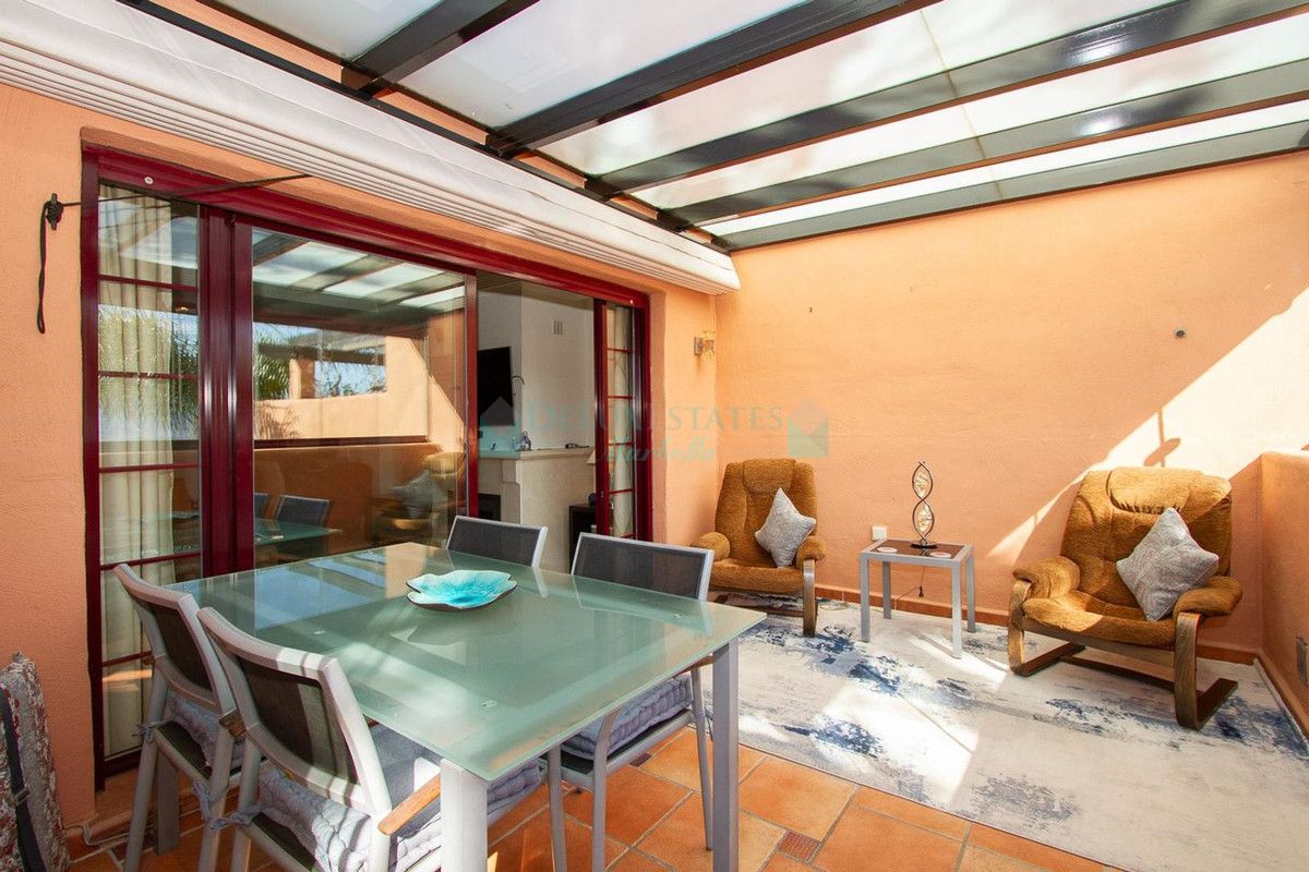 Ático en venta en La Mairena, Marbella Este