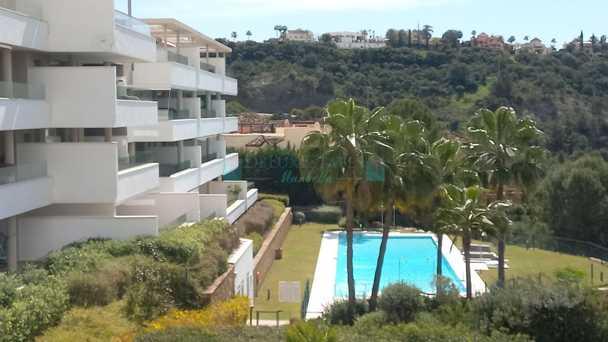 Ground Floor Apartment for sale in Benahavis