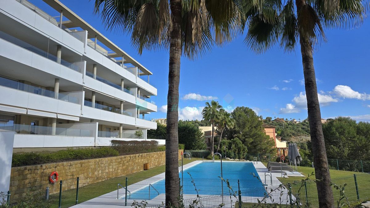 Ground Floor Apartment for sale in Benahavis