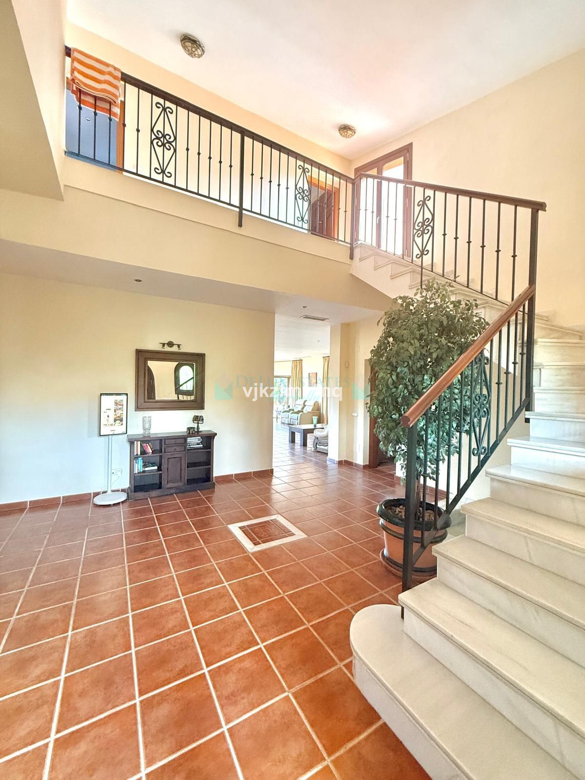 Villa en venta en Benahavis