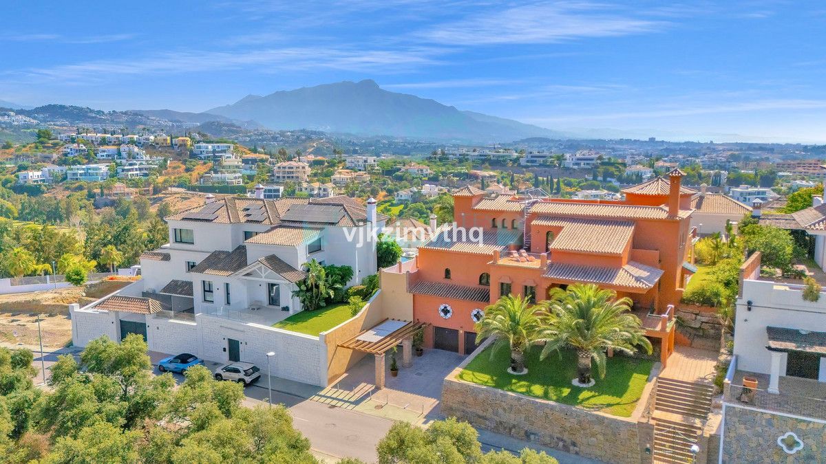 Villa en venta en Benahavis