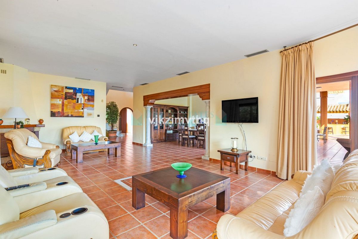 Villa en venta en Benahavis