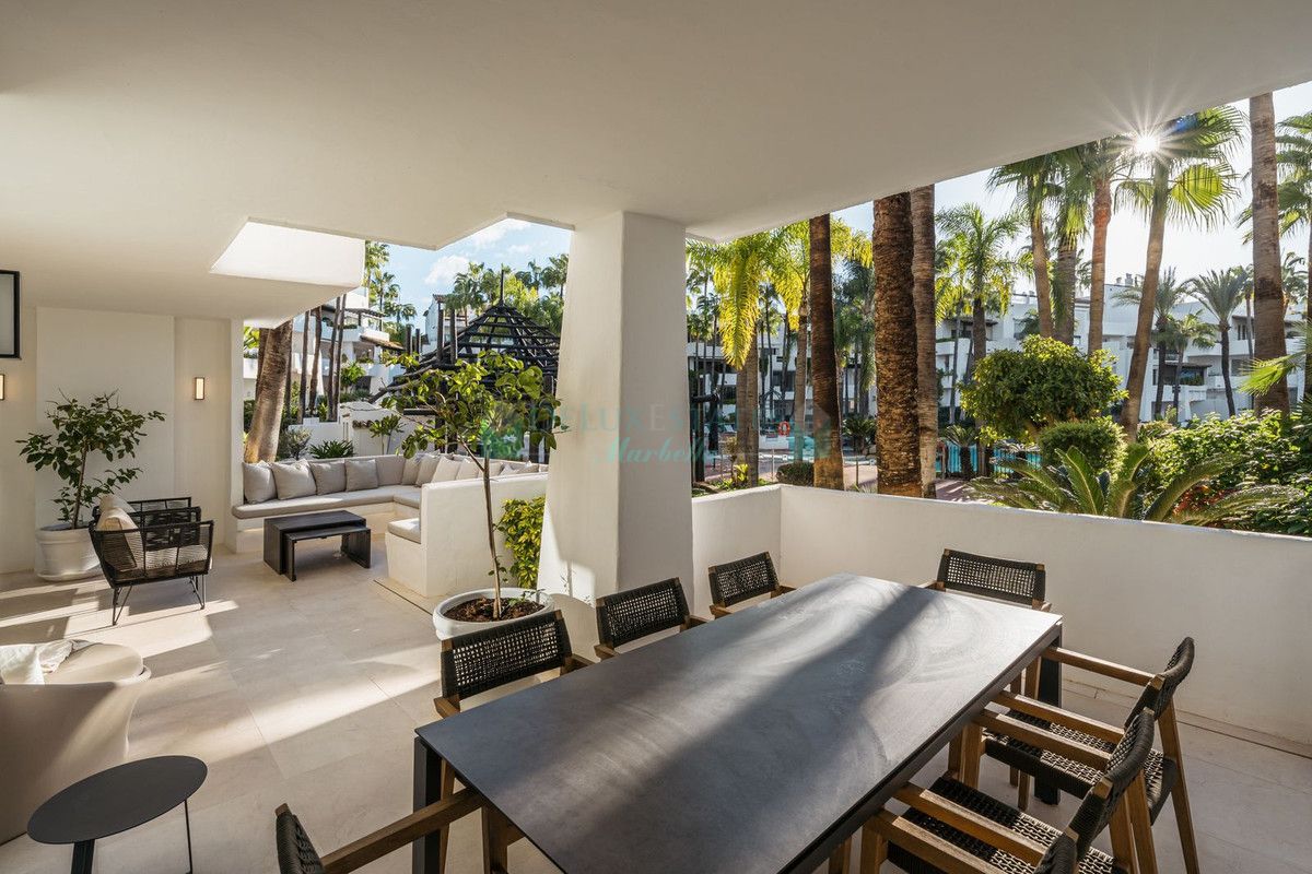 Ground Floor Apartment for sale in Marbella Golden Mile