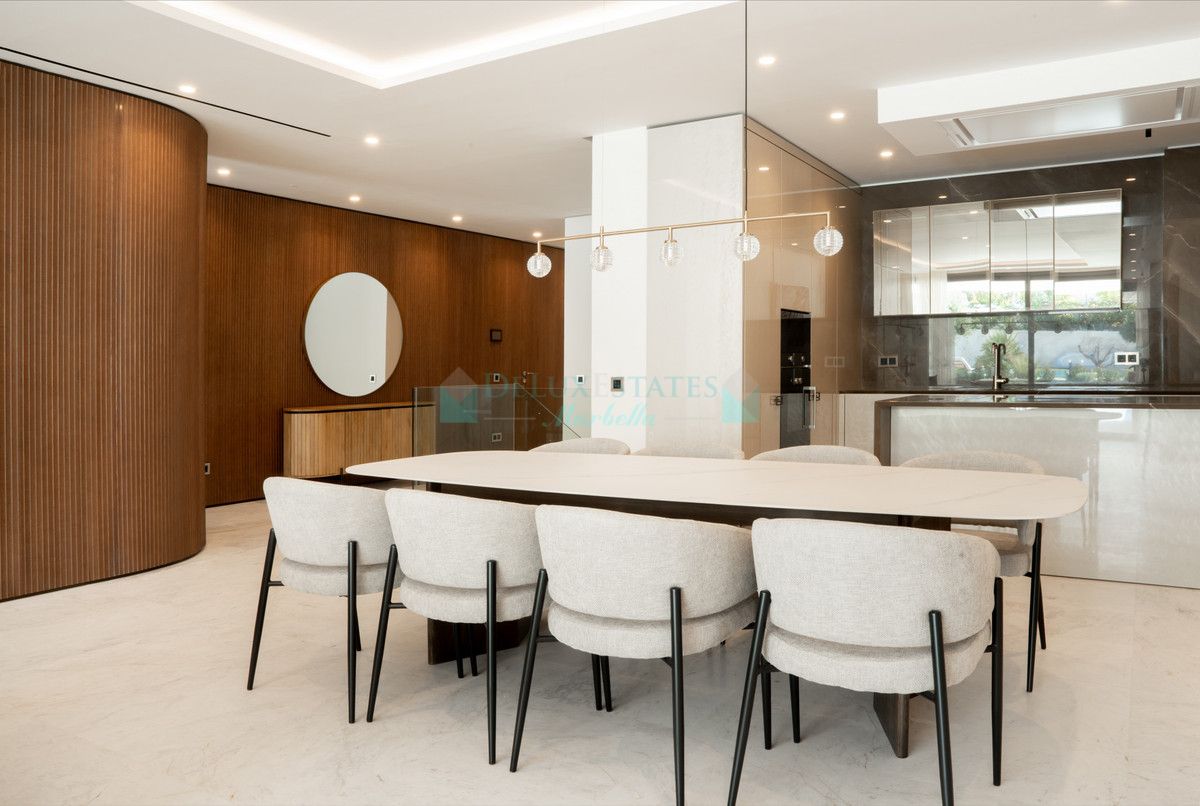 Ground Floor Apartment for sale in Marbella Golden Mile