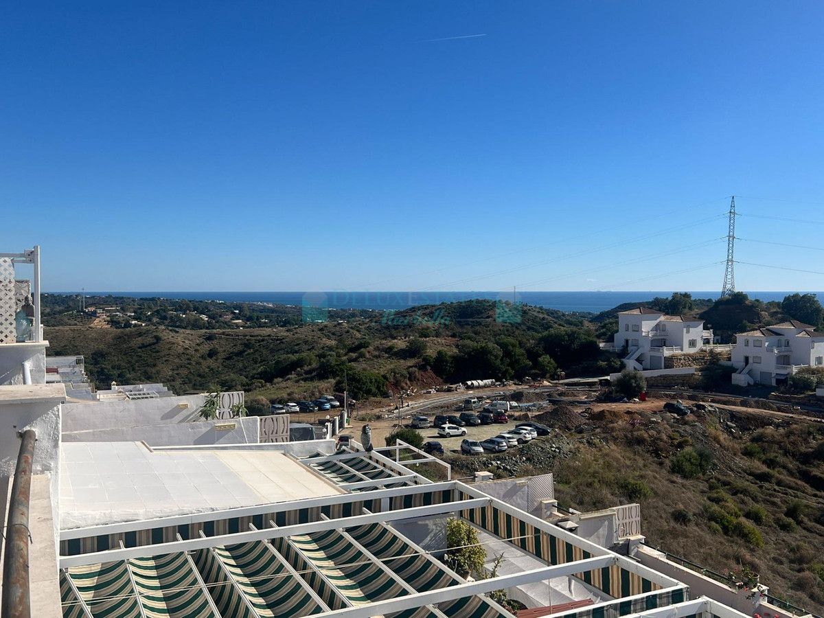 Penthouse for sale in Estepona