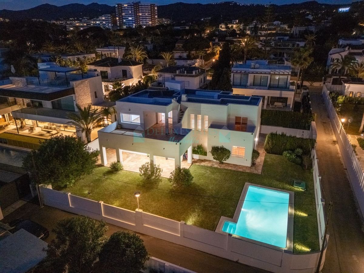 Villa for sale in Marbesa, Marbella East
