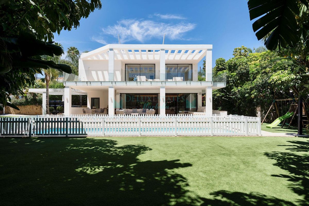 Villa for sale in La Quinta, Benahavis