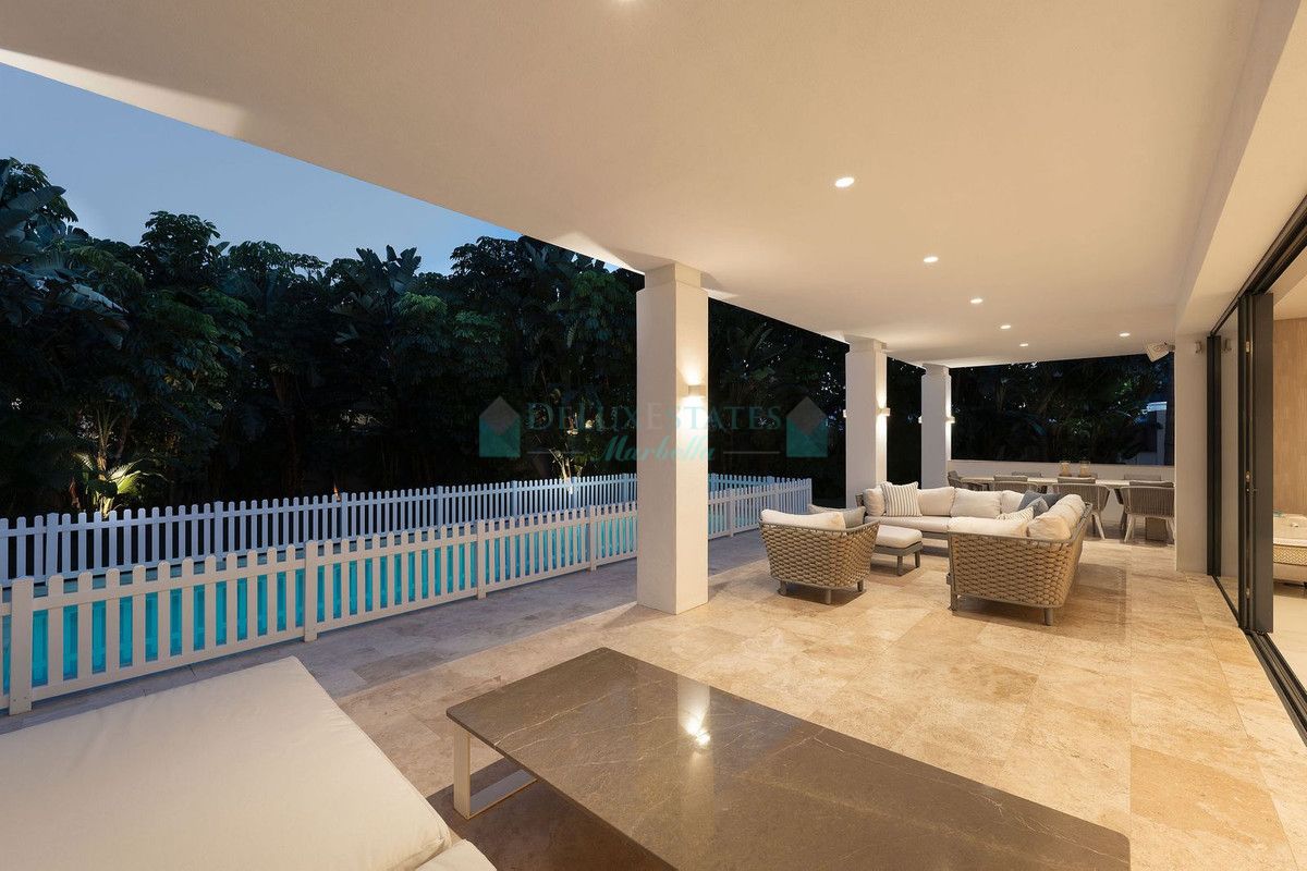 Villa for sale in La Quinta, Benahavis