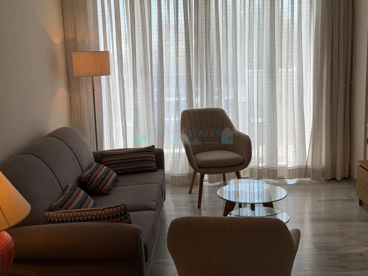 Apartamento en venta en Las Chapas, Marbella Este