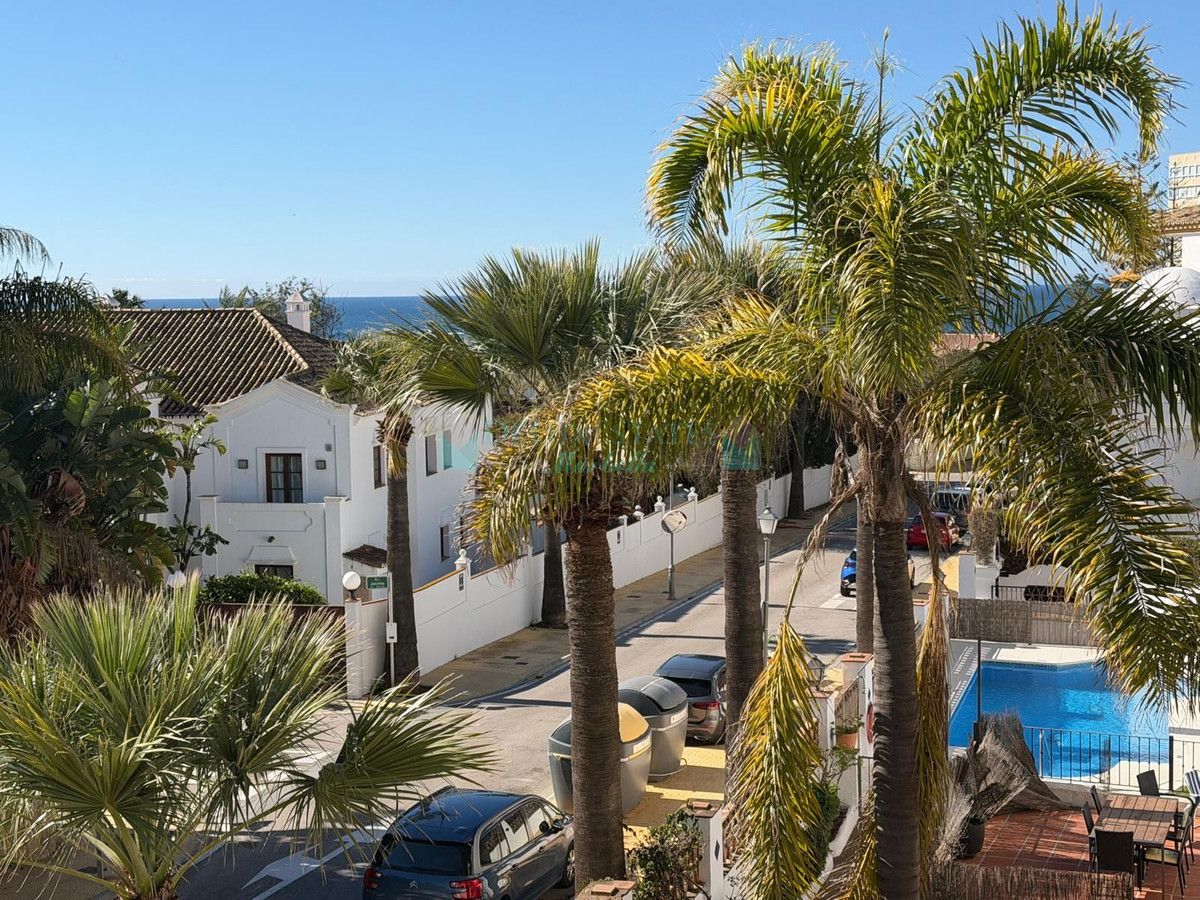 Apartamento en venta en Las Chapas, Marbella Este