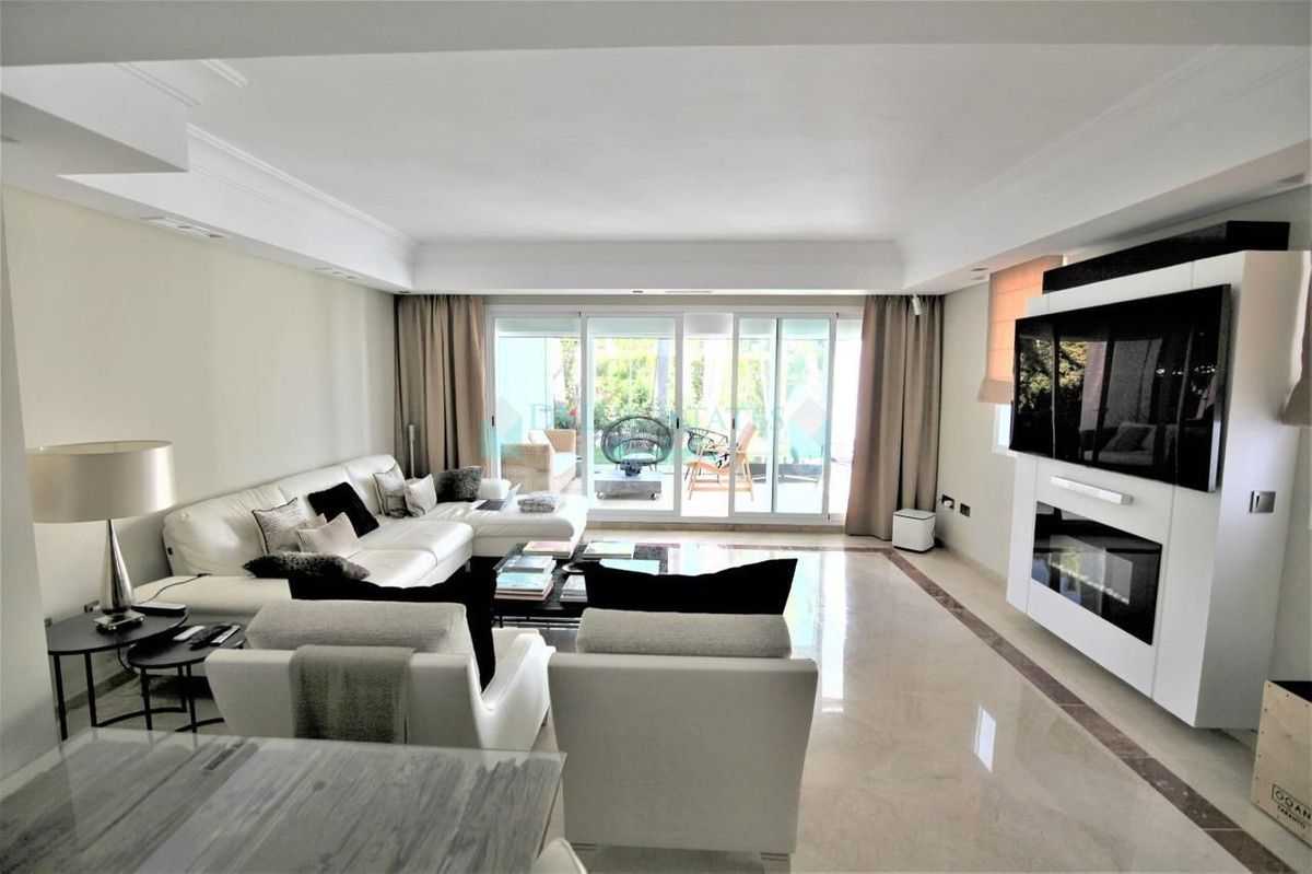 Villa for rent in Marbella Golden Mile