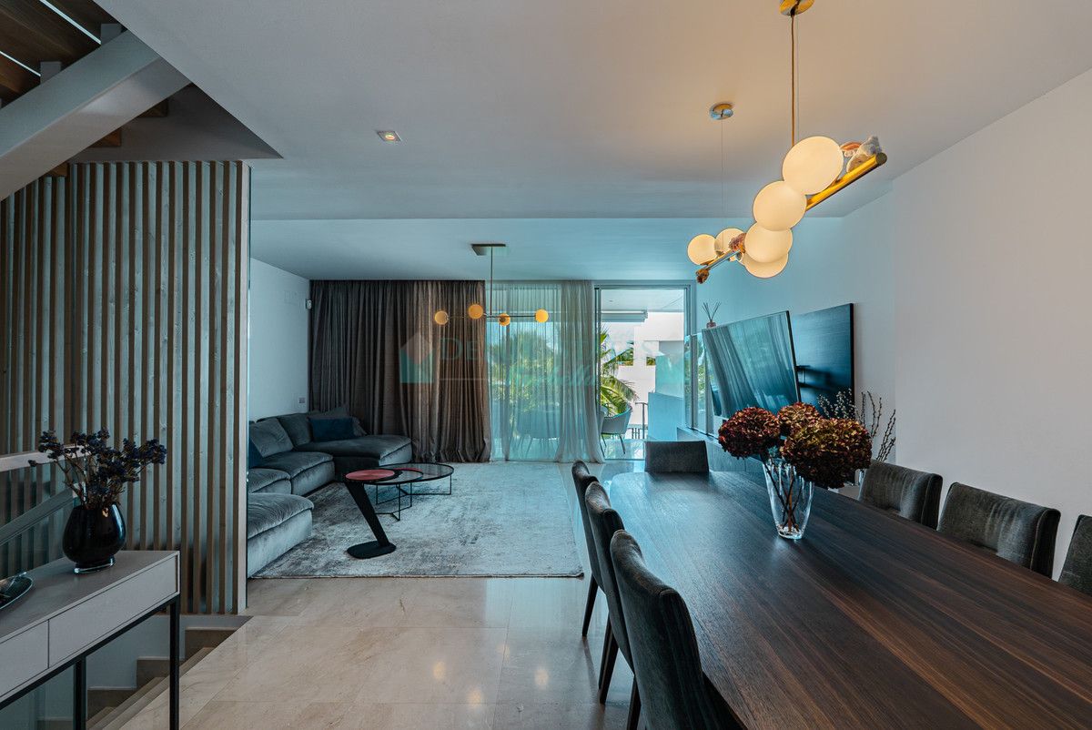 Adosado en alquiler en Rio Real, Marbella Este