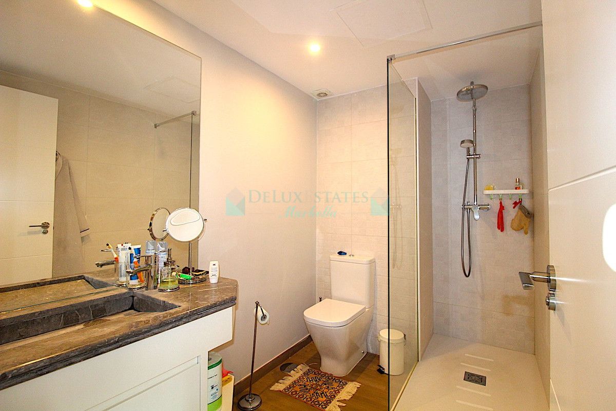 Apartment for sale in Estepona