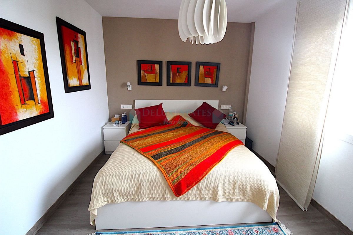 Apartment for sale in Estepona