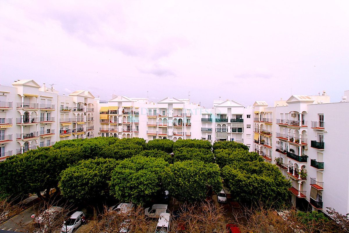 Apartment for sale in Estepona