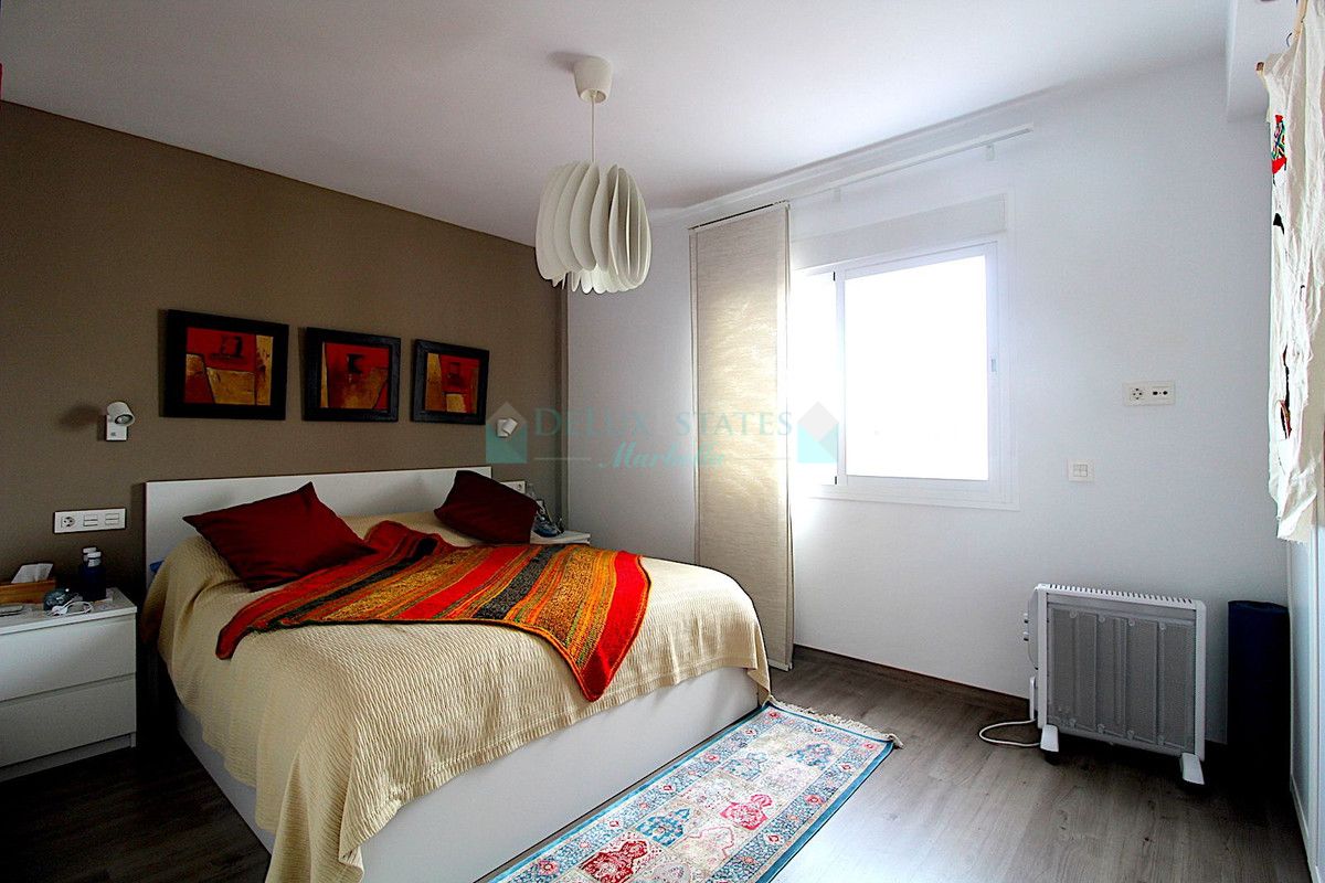 Apartment for sale in Estepona