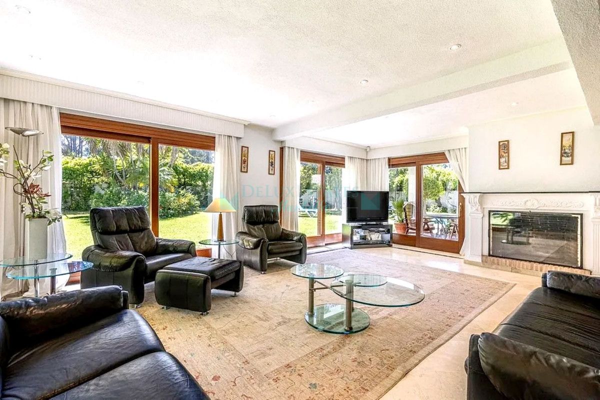 Villa en alquiler en Costalita, Estepona