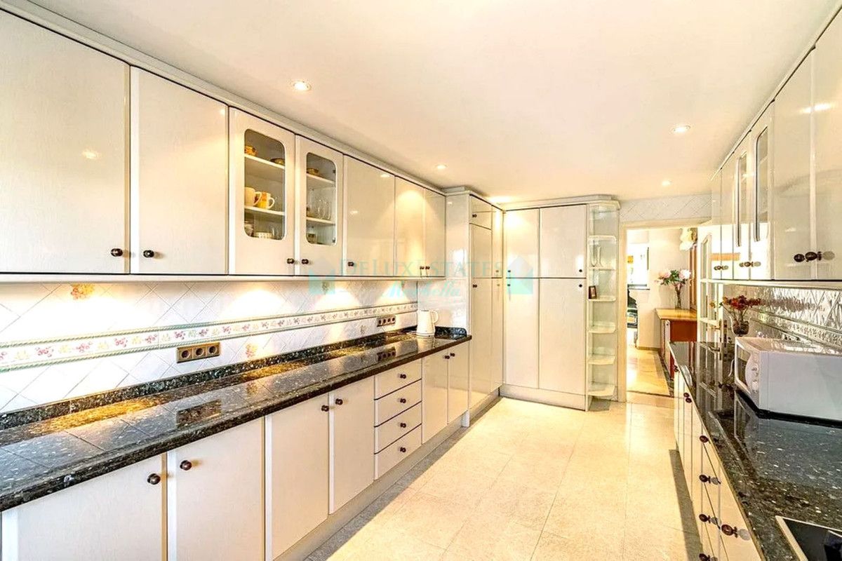 Villa en alquiler en Costalita, Estepona