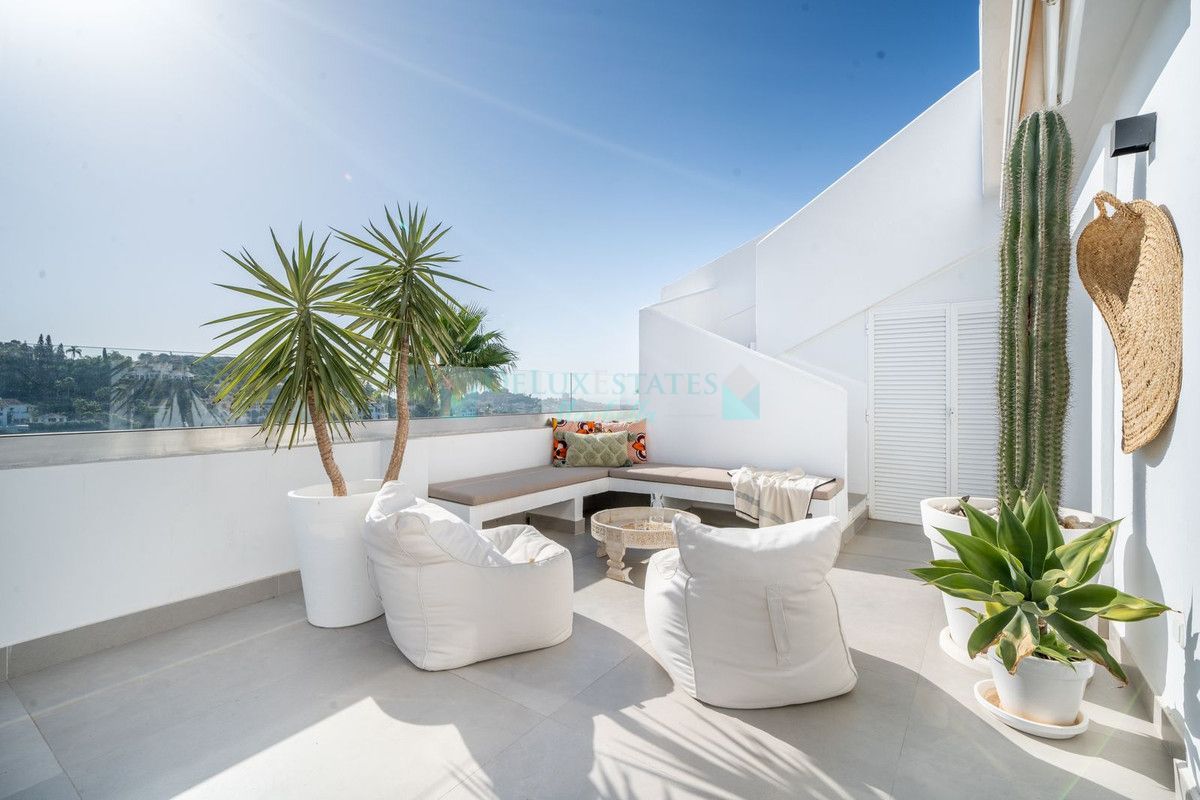 Penthouse for sale in La Quinta, Benahavis