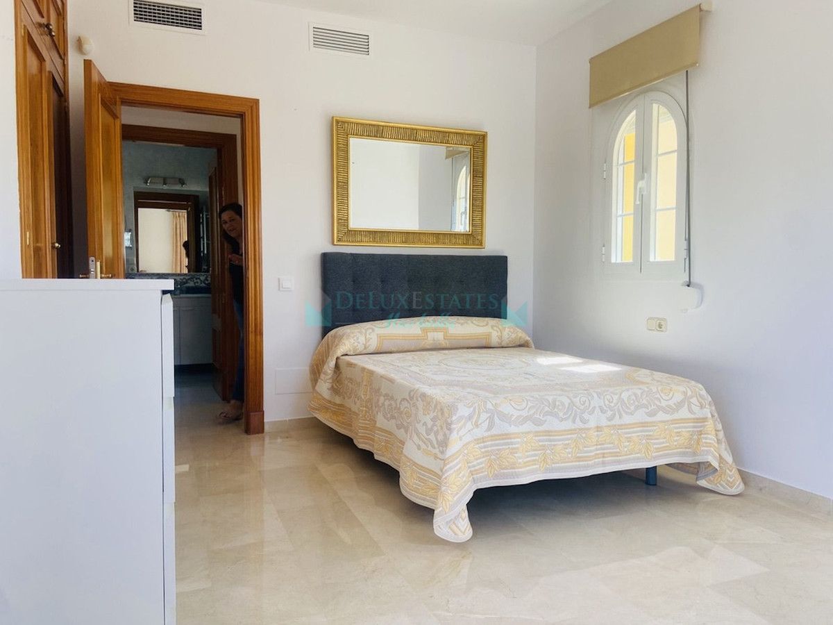 Villa for rent in Costabella, Marbella East