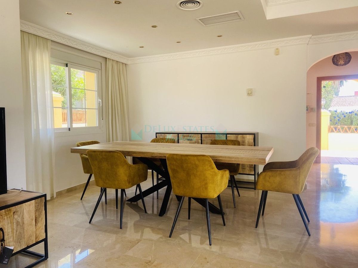 Villa for rent in Costabella, Marbella East
