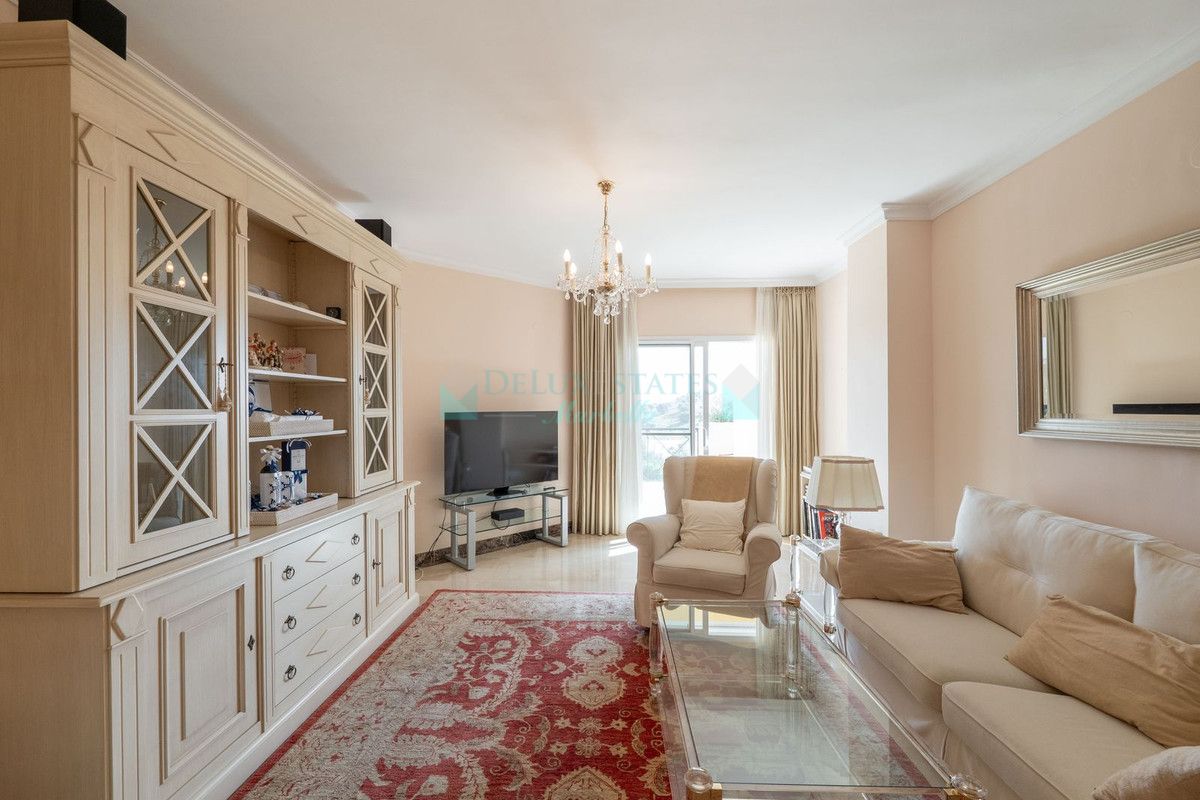 Apartment for rent in Estepona