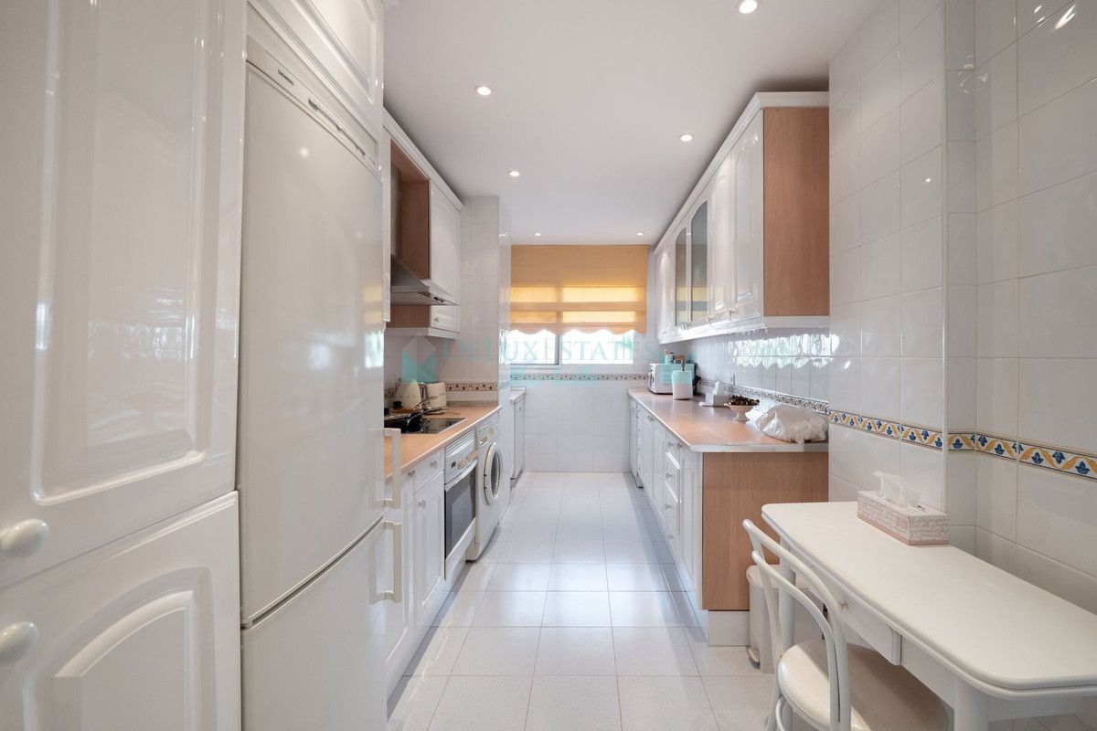 Apartment for rent in Estepona