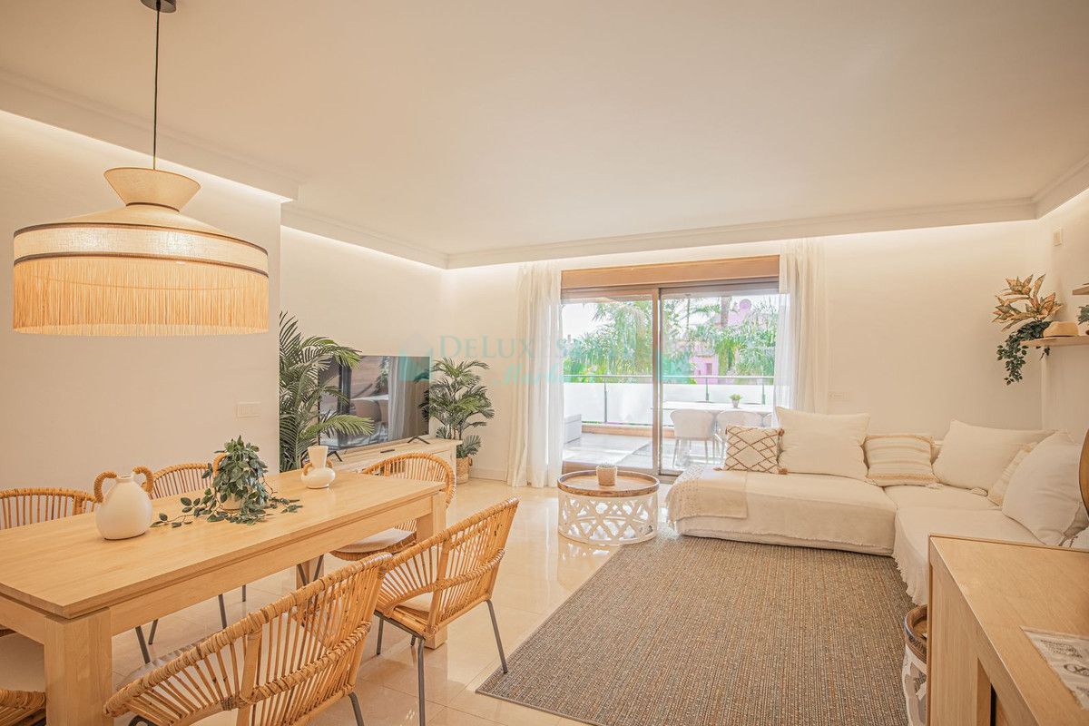 Apartment for sale in Estepona